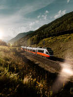 Der Schulbeginn diese Woche in K�rnten bringt wieder ein paar kleinere Fahrplananpassungen mit sich, leider nicht nur positive. Der ohnehin schon sp�rliche Regionalverkehr auf der Tauernbahn-S�drampe wird noch weiter ausged�nnt. Seit Montag werden die Bahnh�fe M�hldorf-M�llbr�cke und Kolbnitz daher nur mehr lediglich von einem einzigen Zug pro Richtung bedient. Das bisherige Nachmittags-Regionalzugpaar wurde vom Land K�rnten abbestellt und entf�llt ersatzlos.
 
Zwar noch keinen Monat her, aber doch schon ein Bild aus besseren Tagen, als das Nachmittags-Zugpaar noch fuhr. An diesem Tag wurde die Leistung durch �BB 4024 070 erbracht.
 
——————
 
Zug: R 4697
Laufweg: Mallnitz Obervellach ➤ Kolbnitz ➤ M�hldorf-M�llbr�cke ➤ Pusarnitz ➤ Spittal-Millst�ttersee
 
——————
 
26.08.2026
