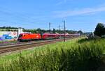 Mit der Lokomotive vor dem Steuerwagen war der RJ 548 am 15.08.2024 in umgekehrter Reihung unterwegs.