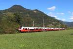 Die beiden  Desiro Mainline  4746 142 und 4746 139 rollen als Interregio IR583 von Klagenfurt Hbf nach Graz Hbf mit dem Zugteil aus Innsbruck Hbf am 15.9.2026 kurz vor Frohnleiten bei Peugen ihrem