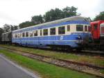 Der 6546.201 steht im Bahnhof Groetersdorf. Im Jahre 1995 kaufte die srb diesen Steuerwagen zusammen mit dem 5146.205