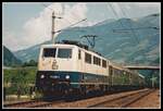 Lange Zeit kamen Loks der Reihe 111 planmäßig über die Tauernbahn bis nach Kärnten. Hier zu sehen 111 205 mit einem Schnellzug bei Dorfgastein am 26.06.1989