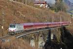 Der erste Schneeexpress (D 13189) am 20.12.14 wurde mit dem neusten Gefährt des Hause Siemens bespannt Vectron 193.901 (vermietet an Lokomotion). Fotografiert am Steinbachviadukt.