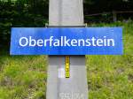 Bahnhofsschild von Oberfalkenstein am 21.6.2015