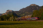 Der letzte Railjet des Tages über den Arlberg hinter Altach. 23.4.20