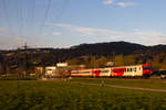 1144 046-0 mit dem Fernverkehrsregionalzug in Vorarlberg bei Dornbirn Haselstauden.