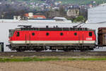 1144 219-3 mit einem Güterzug bei Schlins.