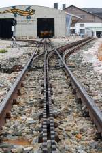 Weichenstrasse in der Bergstation Hochschneeberg am 04.08.2012, aufgenommen von einem der vielen bergnge in diesem Bereich.