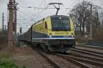 1216 931 kam mit SLGAG 46180 (Umleitungsverkehr Cargoserv Linz Voest---Breclav) am 11.04.2010 durch Korneuburg.