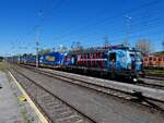1293 903-0(A-DPB) mit  LKW-Walter-Zug  durch den Bhf. Timelkam in Richtung Linz; 260501