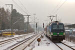 193 246 erreicht mit IRE 200 aus Ulm am 17.12.2022 den Bahnhof Wendlingen.