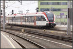 5063.09 erreicht den Grazer Hauptbahnhof am 31.01.2023 als Zug der Linie S7 aus Köflach am Bahnsteig 8.