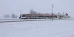 Durch dichten Schneefall der letzten Tage flitzen die Regionalzüge der Graz Köflacher Eisenbahn zuverlässig dahin.
