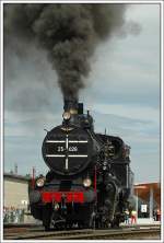 25.026 vom Slowenisches Eisenbahnmuseum Ljubljana bei der Dampflokparade am 19.5.2007 am Graz-Kflacher Bahnhof.