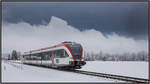 Einige dunkle Wolken sind vom nächtlichen Wintereinbruch noch zu sehen. 
6.04.2021 bei Freidorf im Sulmtal.