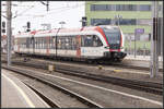 5063.09 erreicht den Grazer Hauptbahnhof am 31.01.2023 als Zug der Linie S7 aus Köflach am Bahnsteig 8. 