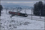 Auf dem Weg nach Graz ein Zug der Linie S6 am 27.12.2025 kurz vor dem Bahnhof Weststeiermark. 
