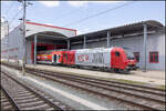 GKB 2016.922 mit einem Doppelstockwagen in der Werkst�tte am Graz K�flacher Bahnhof. 22.05.2026 