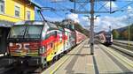 Diese mittlerweile historische Kulisse ereignete sich rund 2 Monate nach Beginn des elektrischen Zeitalters auf der Steirischen Westbahn im Endbahnhof Wies-Eibiswald, am 14.10.2025 mit der damals noch im GKB-Einsatz befindlichen 193.876: