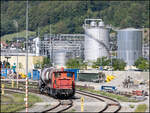Verschiedene Wagen werden im Werk Mayr Melnhof in Frohnleiten von GKB DH600.3 verschoben . 4.09.2026
