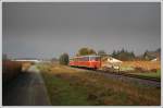 Der im Eigentum der Steirischen Eisenbahnfreunde stehende ehemalige GKB Triebwagen VT 10.02 plus zwei Beiwagen von Deuschlandsberg nach Brnbach am 11.10.2008 bis Lieboch als SPZ 8512 in Lebing zwischen Frauental und Gro St. Florian aufgenommen.