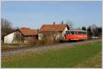 Der ehemalige GKB Triebwagen VT 10.02 der steirischen Eisenbahnfreunde als SPZ 8589 von Graz nach Deutschlandsberg am 23.3.2010 in Lebing zwischen Gr.