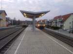 VT 70.06 (links als R8516) und VT 70.13 (rechts als R8571) am 31.3.2011 bei der Kreuzung im Bahnhof Lannach.