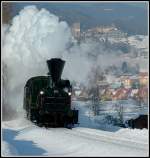 671 mit ihrem Sonderzug R 8515 von Graz nach Wies kurz nach dem Bahnhof Deutschlandsberg auf der Leibenfelder Hhe.