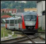 Die GKB testet zw. 7.6.06 und 18.6.06 zwei BB Garnituren der Reihe 5022. Aus diesem Anlass fanden am 1.6.2006 Probefahrten mit den beiden BB Triebwaqgen 5022 003 und 5022 013 auf der GKB statt. Das Bild zeigt den Sonderpersonenzugnachzug 8553 bei der Ausfahrt aus dem Graz-Kflacher Bahnhof am 1.6.2006