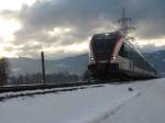 Zugutter letzt fr den heutigen Tag bewegt sich 5063.10 richtung Graz , hier kurz vor dem Bahnhof Frauental Bad GAms . 14.12.2012