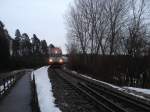R 8567 (3er Dosto Garnitur) am 06.02.2013 kurz vor der Eisenbahnbrcke welche ber die B76 in Lieboch liegt.