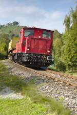 Am 25.09.2013 war die V600 der GKB mit dem leeren Abraumzug im groen Gleisbogen von Deutschlandsbewrg bergwrts unterwegs.