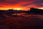 Eiseskälte bringt zumeist wunderschöne Farben des Himmels mit sich. R4358 verlässt soeben die Halte und Ladestelle Schwanberg. Kurz danach verschwand das wunderschöne Morgenrot wieder unter der Wolkendecke. 10.02.2014