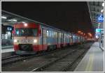 R 8577 kurz vor der Ausfahrt aus dem Grazer Hauptbahnhof am 28.11.2006 nach Wies-Eibiswald.