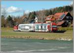 R 8564 von Wies-Eibiswald nach Graz, am 29.3.2006 kurz vor Deutschlandsberg bei den Teichen in Kresbach.