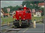 Nach der Ankunft mit ihrem VG am Endbahnhof Wies-Eibiswald am 26.5.2006 macht sie 1700.1 der GKB auf dem Weg einen Kesselwaggon zu holen, der wenig spter zum Lagerhaus in Gleinsttten beigestellt wurde.