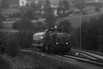 Am Mittwoch schon rollte ebenfalls DH 1700.1 mit einem Zementwagen in die Anschlussbahn Leibenfeld.
