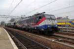 November-Surprise in Venlo am 27 November 2020: LTE 189 212 spielt mit zwei Class 66er am Bahnhof.
