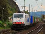 186 237 von LTE mit einem Containerzug am Haken bei der Durchfahrt in Rheinbrohl auf der rechten  Rheinseite am 19.09.2014 Richtung Norden.