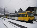 ES 10.222 (ex SBB RBDe 560 001) der Motafonerbahn im Bahnhof Schruns am 17.1.2013 auf Gleis 2, nachdem der Triebwagen aus der Halle gefahren ist und zur Abfahrt nach Bludenz bereitgestellt wurde.