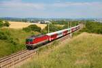 ÖBB 1144 283-9 mit City Shuttle am 24.06.222 bei Wien Neudorf 