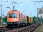 1216 901 und Hercules, beide von RTS am 16.08.2008 mit Bauzug bei der Durchfahrt durch Straubing.