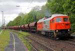 230 077-0 der RTS mit einem Schotterzug aus Kln Kalk bei der Durchfahrt in Rhndorf am 06.05.2012 , Gru an das freundl.