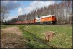 RTS  Ludmilla  230077 mit dreißig Wagen Schrott am Haken war am 24.2.2015 um 13.19 Uhr in Hasbergen in Richtung Georgsmarienhütte auf der Hüttenbahn unterwegs.