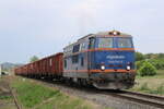 Da in den Sommermonaten die Laaer Ostbahn für Bauarbeiten gesperrt war, wurden die Schlackezüge aus Moosbierbaum-Heiligeneich über die Nord- und Zayatalbahn nach Neusiedl-St. Ulrich geführt. 
2143 062, Dobermannsdorf, 31.8.2022