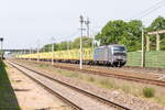 193 805-9 Railpool GmbH für SETG - Salzburger Eisenbahn TransportLogistik GmbH mit einem leeren Holzzug in Großwudicke und fuhr weiter in Richtung Rathenow. Netten Gruß zurück an den Tf! 28.05.2017