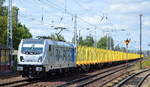 SETG - Salzburger Eisenbahn TransportLogistik GmbH mit der Rpool  187 303-3  [NVR-Number: 91 80 6187 303-3 D-Rpool] und einem leeren Holztransportzug Richtung Frankfurt/Oder am 15.08.18