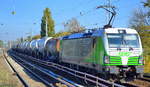 SETG - Salzburger Eisenbahn TransportLogistik GmbH mit ELL Vectron  193 204  [NVR-Number: 91 80 6193 204-5 D-ELOC] und Kesselwagenzug am 12.10.18 Berlin-Karow.