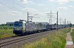 193 218 der SETG führte am 18.07.21 einen leeren Holzzug durch Braschwitz Richtung Magdeburg.