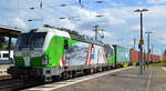 Salzburger Eisenbahn Transport Logistik GmbH, Salzburg [A] mit der ELL Vectron  193 219  [NVR-Nummer: 91 80 6193 219-3 D-ELOC] und Containerzug am 01.06.22 Durchfahrt Bf.