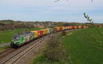SETG 193 204  Mozart  Werbelok mit einem KLV von Hamburg auf dem Weg nach Hof konnte am 27.04.2026 bei Ruppertsgr�n/P�hl aufgenommen werden. Leider ist die Sonne nicht mehr richtig heraus gekommen. 